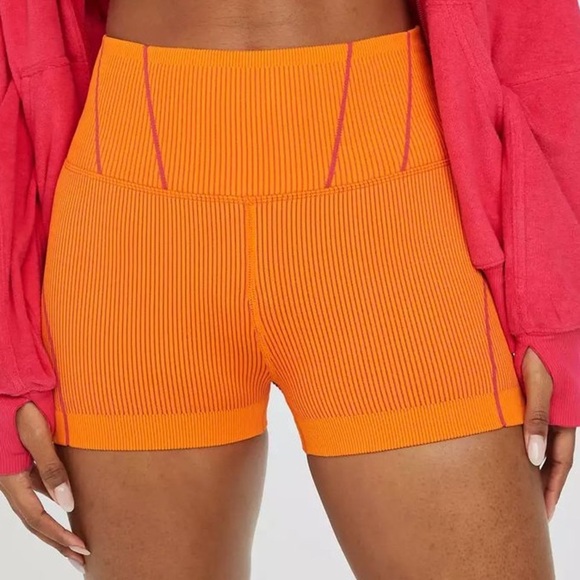 OFFLINE By Aerie Seamless Corset 2" Bike Short Biker Shorts Simply Orange Medium - Picture 1 of 8